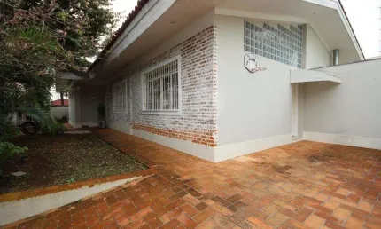 Casa térrea com 4 quartos à venda em Vila Romana - SP
