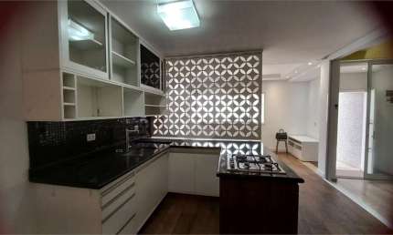 Sobrado com 3 quartos à venda em Vila Hamburguesa - SP
