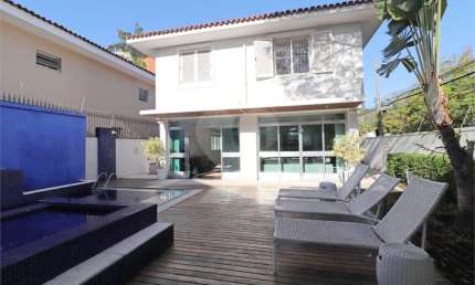 Sobrado com 4 quartos à venda em Vila Madalena - SP