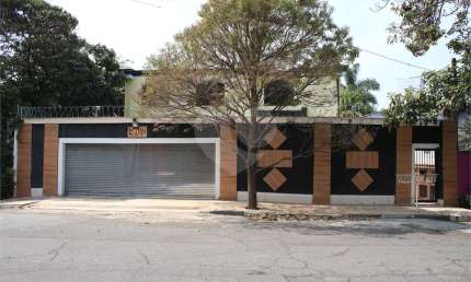 Sobrado com 4 quartos à venda ou para locação em Vila Ida - SP