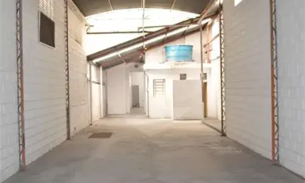 Barracão / Galpão / Depósito à venda na Rua Antônio Raposo, --, Lapa, São Paulo