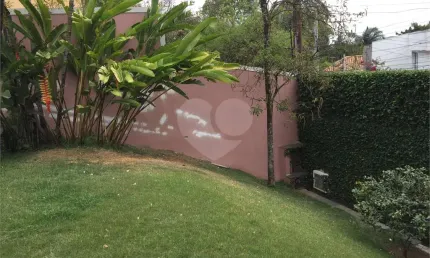 Casa com 5 quartos à venda na Rua Natingui, --, Vila Madalena, São Paulo