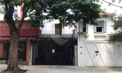 Casa com 3 quartos à venda na Rua Simão Álvares, --, Pinheiros, São Paulo