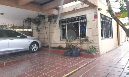 Casa com 3 quartos à venda na Rua Capitão Alceu Vieira, --, Vila Ipojuca, São Paulo