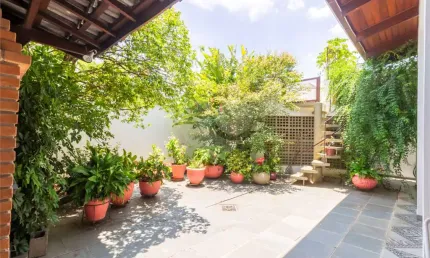Sobrado com 4 quartos à venda em Vila Madalena - SP