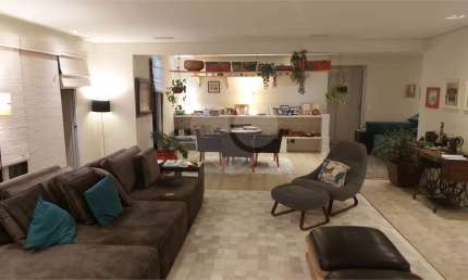 Apartamento com 3 quartos à venda em Alto De Pinheiros - SP