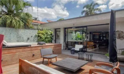 Casa com 3 quartos à venda na Rua Evezu, --, Alto de Pinheiros, São Paulo