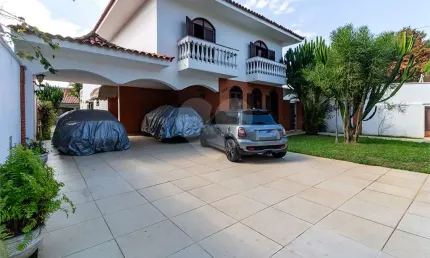 Casa com 4 quartos à venda na Rua Guararapes, --, Alto da Lapa, São Paulo
