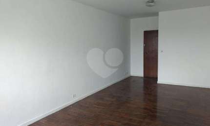 Apartamento com 3 quartos à venda ou para locação em Pinheiros - SP