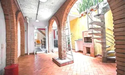 Casa de vila com 2 quartos à venda em Pinheiros - SP