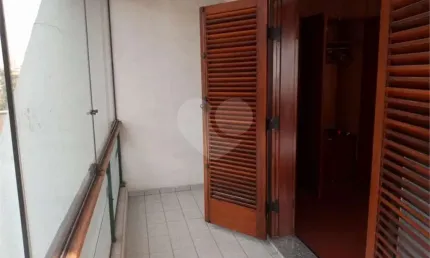 Casa com 4 quartos à venda ou para locação em Vila Romana - SP