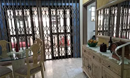 Casa de vila com 4 quartos à venda em Água Branca - SP