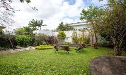 Casa com 4 quartos à venda na Prudentópolis, --, Boaçava, São Paulo