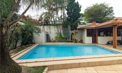 Casa térrea com 3 quartos à venda em Vila Madalena - SP