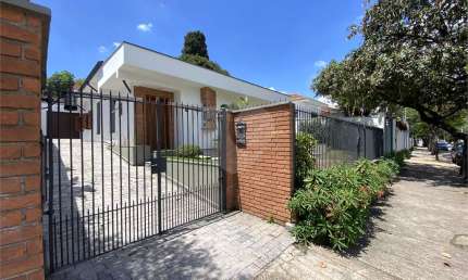 Casa térrea com 3 quartos à venda em Bela Aliança - SP