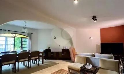 Casa com 4 quartos à venda na Rua Aecri, --, Vila Madalena, São Paulo