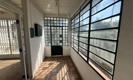 Casa térrea com 3 quartos à venda ou para locação em Vila Madalena - SP
