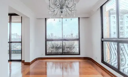 Apartamento com 4 quartos à venda ou para locação em Pinheiros - SP
