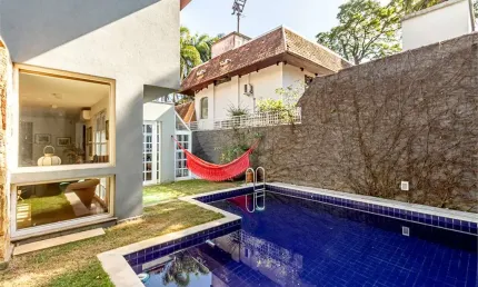 Casa com 4 quartos à venda em alto de pinheiros - sp