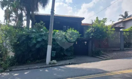 Casa com 5 quartos à venda na Rua Natingui, --, Alto de Pinheiros, São Paulo