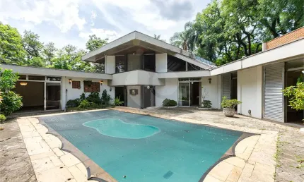 Casa com 4 quartos à venda ou para locação em Alto De Pinheiros - SP