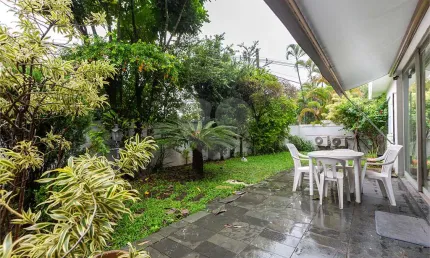 Sobrado com 5 quartos à venda em Vila Madalena - SP