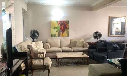 Casa com 3 quartos à venda na Rua Maria Vidal, --, Sumaré, São Paulo