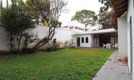 Casa térrea com 3 quartos à venda em Vila Madalena - SP