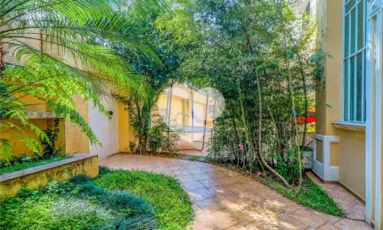Casa de vila com 4 quartos à venda ou para locação em Butantã - SP