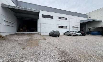 Galpão com 650m² total com mezanino e transformador,Brusque-SC