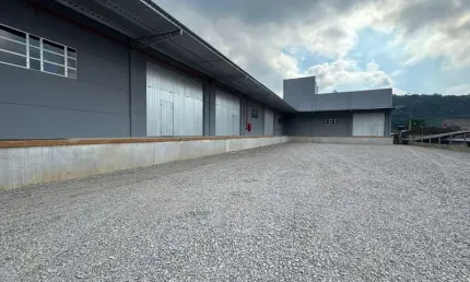 Barracão / Galpão / Depósito para alugar no Guabiruba Sul, Guabiruba  por R$ 8.000