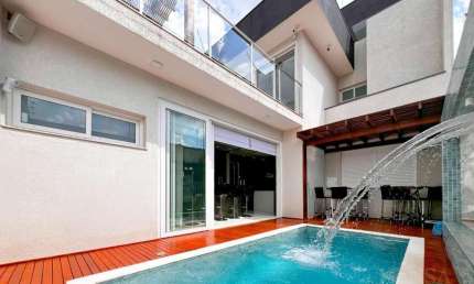 Casa com 4 quartos à venda na Alvarinda Ferreira Jorge, 343, Bom Jardim, Maringá
