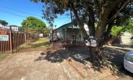 Casa com 3 quartos à venda na Tv Nazaré, 48, Zona 06, Maringá