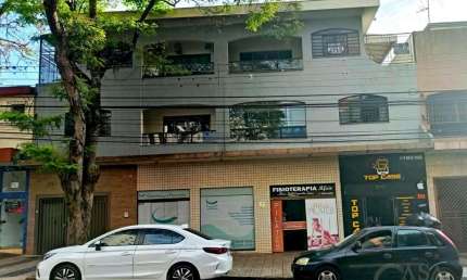 Apartamento Sobreloja para alugar na Zona 07 em Maringá, na Rua Paranaguá