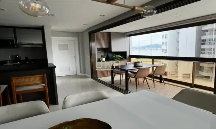 Apartamento com 115 m² no bairro Estreito, com 03 quartos. 01 suíte e 02 vagas de garagem!