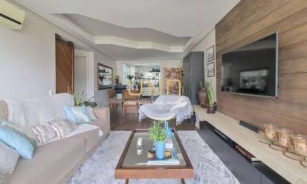 Amplo e Sofisticado! Apartamento de 4 Dormitórios no Itacorubi – Localização Estratégica!