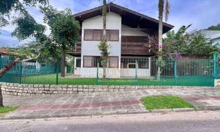 Casa com 6 dormitórios à venda, 327 m² por R$ 1.990.000,00 - Trindade - Florianópolis/SC