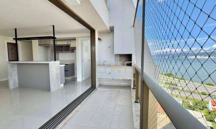 Apartamento com 3 dormitórios para alugar, 115 m² por R$ 7.116,87/ano - Estreito - Florianópolis/SC