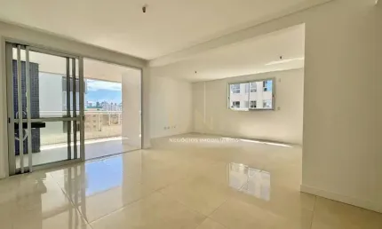 Apartamento de 03 quartos, espaçoso com Vista para o Mar - Bairro Campinas