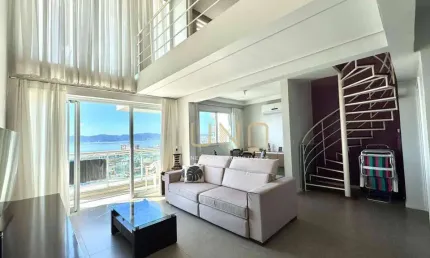 Duplex de 01 dormitórios com vista mar de tirar o fôlego, em condomínio club.
