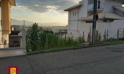 Terreno à venda na Servidão das Embaúbas, 300, Fazenda Santo Antônio, São José
