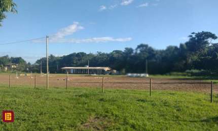 Excelente terreno, próximo ao trevo de Vargem Grande