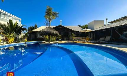Casa de alto padrão em condomínio fechado à venda com 4 dormitórios em Rio Tavares Florianópolis SC
