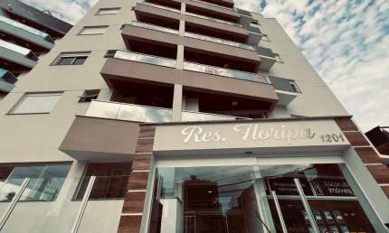 Cobertura duplex  com 2 suítes, sacada com churrasqueira, 2 vagas