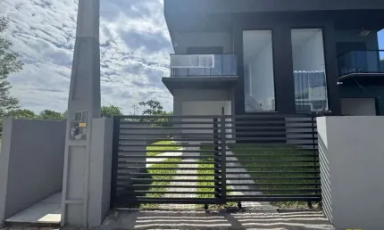 Casa com 3 quartos à venda na Doutor Cláudio Américo Prates, 4, Campeche, Florianópolis