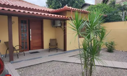Casa com 4 quartos à venda na Rua Santa Tereza, 50, Balneário, Florianópolis