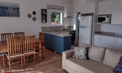 Brognoli vende- apartamento com vista para mar em canajurê