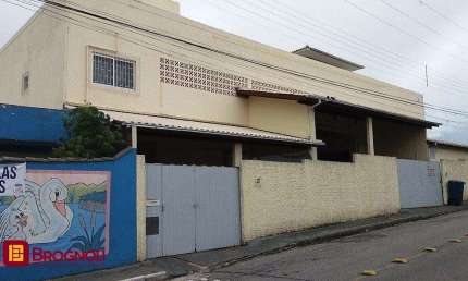 Barracão / Galpão / Depósito à venda na Rua Vicente de Cursio, 44, Serraria, São José