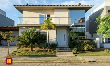 Casa com 3 quartos à venda na Rodovia Doutor Antônio Luiz Moura Gonzaga, 3801, Rio Tavares, Florianópolis