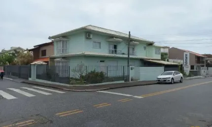 Casa com 6 quartos à venda na Rua José Cândido da Silva, 591, Balneário, Florianópolis